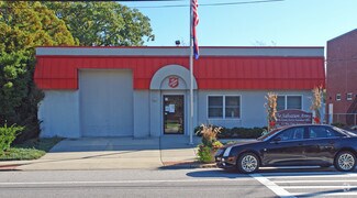 More details for 211 Blue Point Ave, Blue Point, NY - Office for Sale