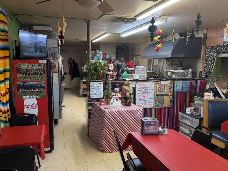 4529 34th St, Lubbock, TX à vendre - Photo du bâtiment - Image 3 de 5