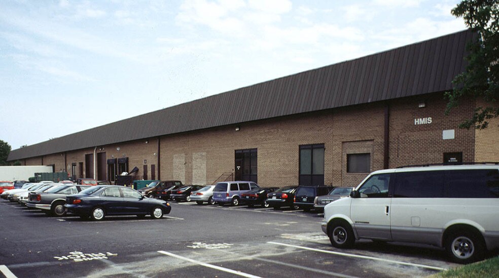 10945-10973 McCormick Rd, Hunt Valley, MD à louer - Photo du bâtiment - Image 2 de 16