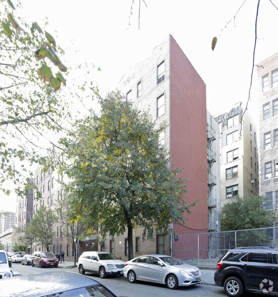 1899 Belmont Ave, Bronx, NY à vendre - Photo du bâtiment - Image 3 de 6