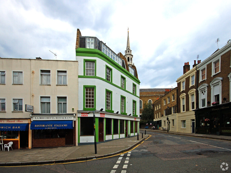 41-42 Clerkenwell Green, London à louer - Photo du bâtiment - Image 2 de 8