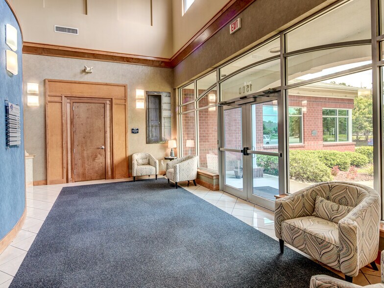 1500-1540 Breezeport Way, Suffolk, VA à louer - Photo intérieure - Image 3 de 4