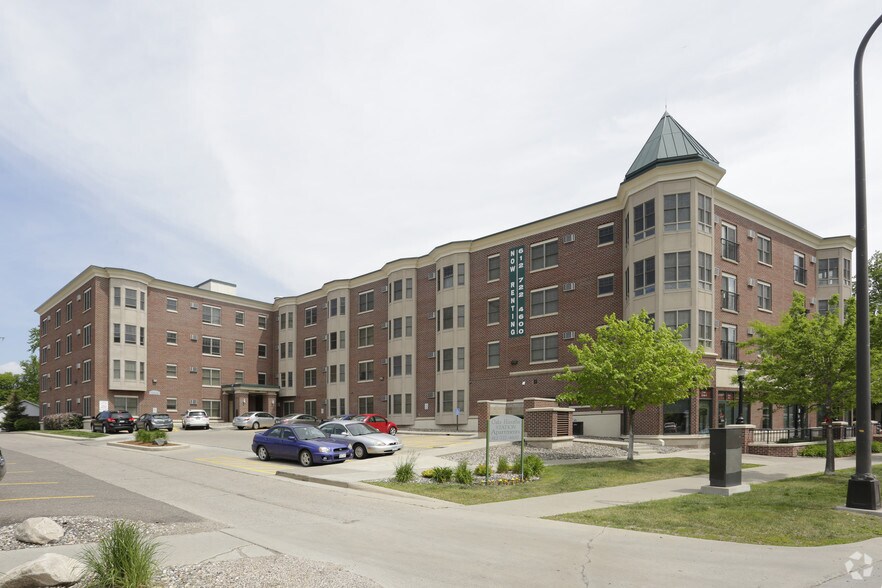 4540 Snelling Ave, Minneapolis, MN à louer - Photo du bâtiment - Image 2 de 96