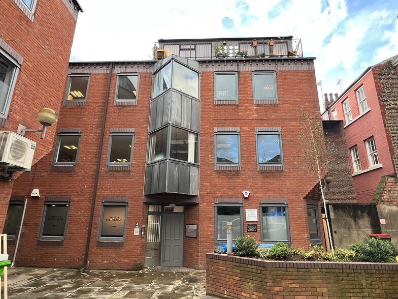 Park Cross St, Leeds à louer - Photo du bâtiment - Image 1 de 7
