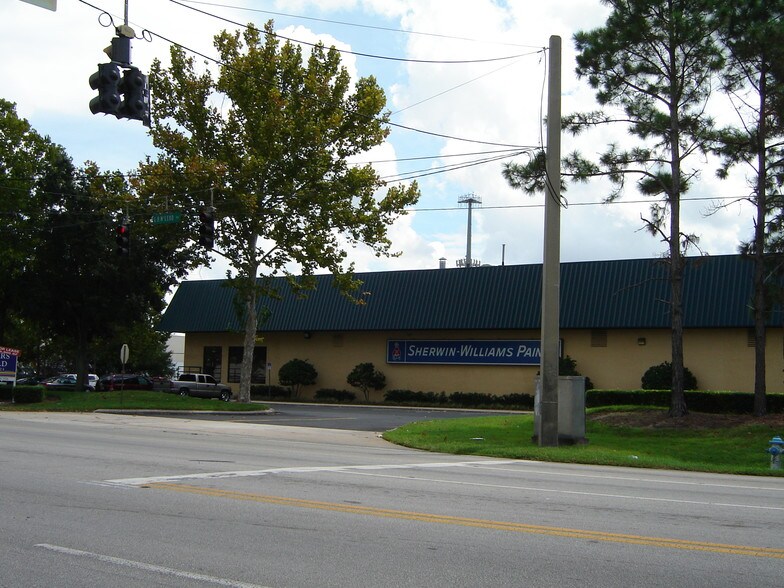 4506 L B Mcleod Rd, Orlando, FL à louer - Photo du bâtiment - Image 3 de 11