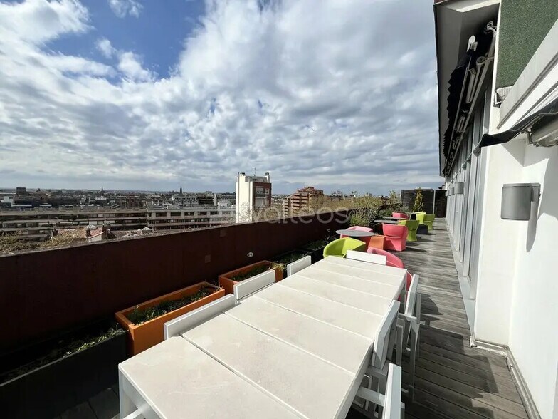 18 Boulevard Lazare Carnot, Toulouse à louer - Photo du bâtiment - Image 3 de 24