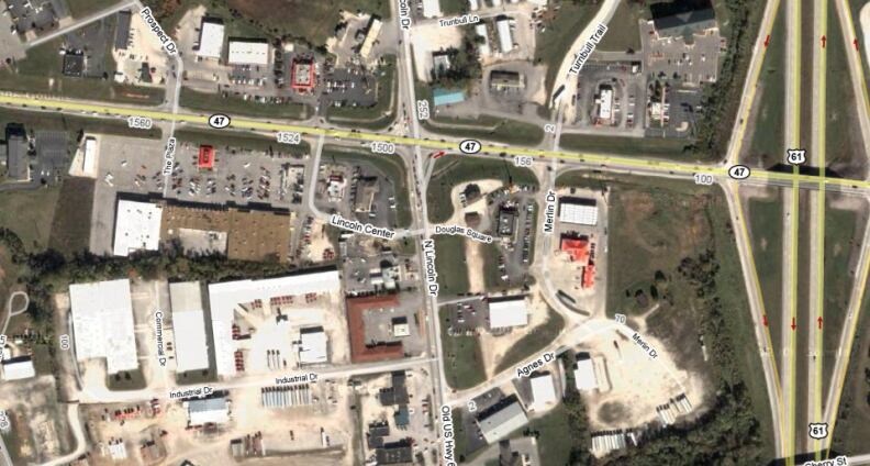 8 Lincoln Ctr, Troy, MO à louer - Photo principale - Image 2 de 2