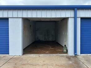 249-268 Seaboard Ave, Venice, FL for lease Interior Photo- Image 2 of 4