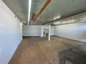 7320 NE Sandy Blvd, Portland, OR for lease Interior Photo- Image 1 of 4