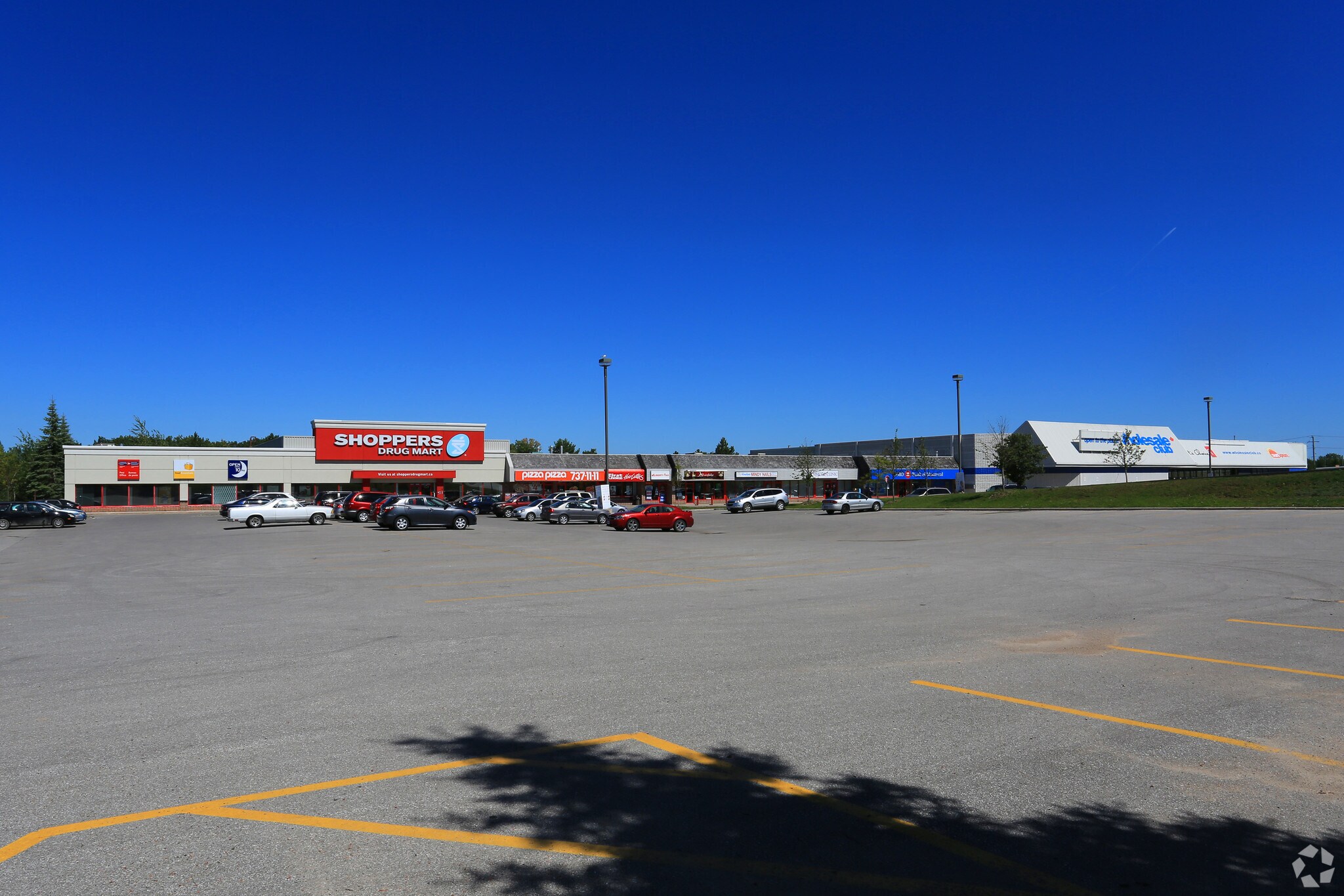 279 Yonge St, Barrie, ON à louer Photo principale- Image 1 de 3