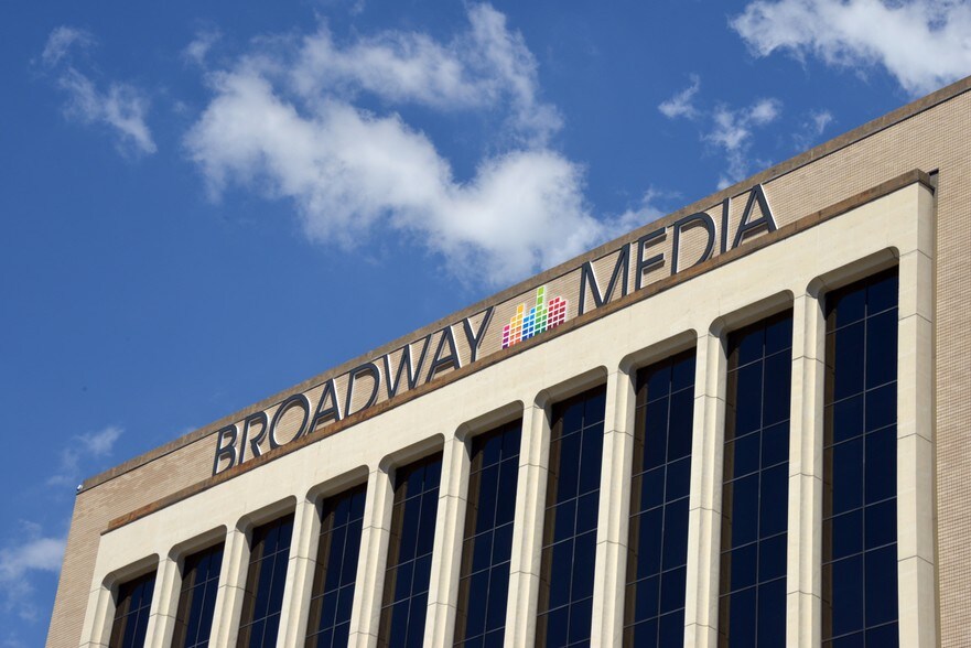 50 W Broadway, Salt Lake City, UT à louer - Photo du bâtiment - Image 3 de 7