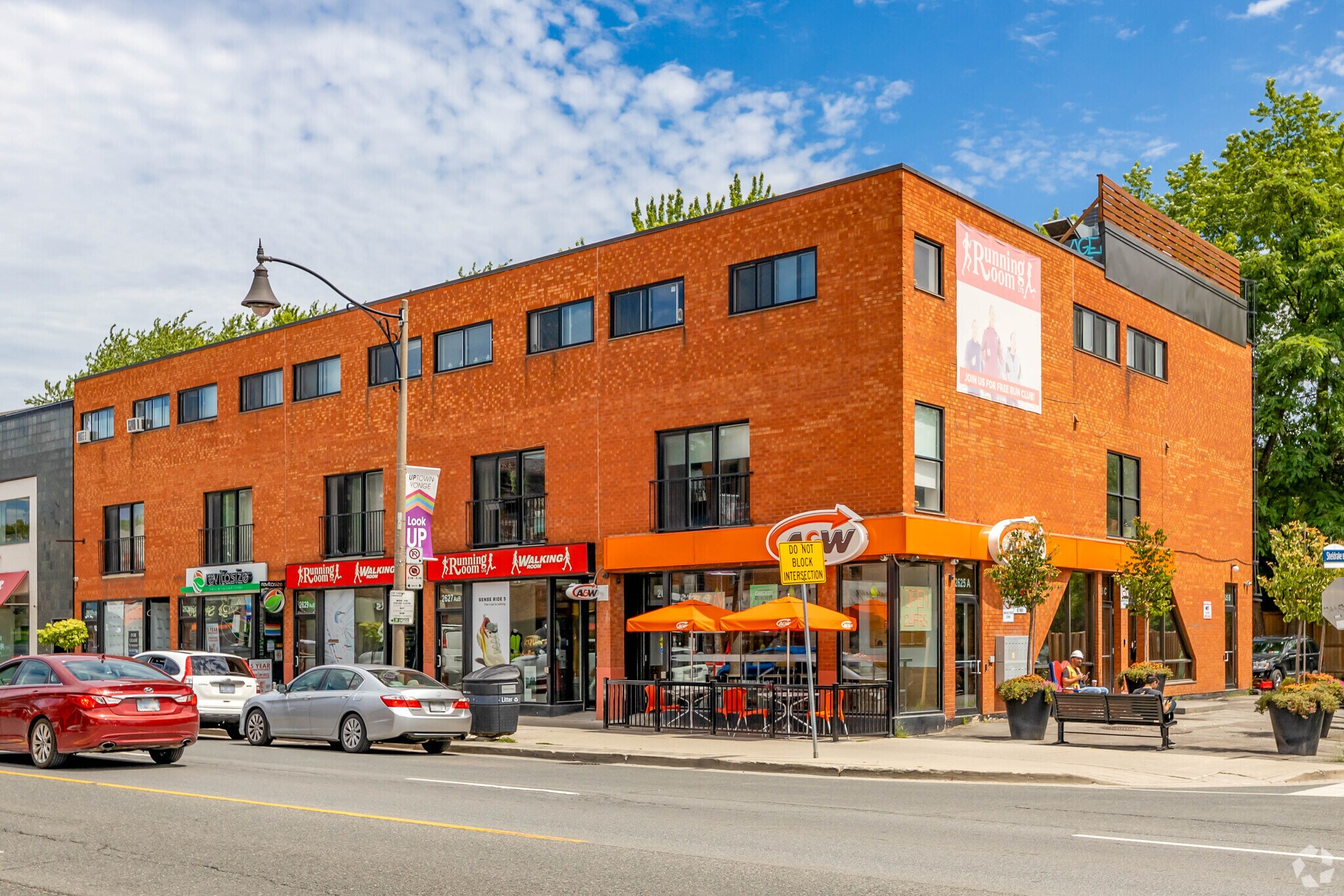 2625-2633 Yonge St, Toronto, ON à vendre Photo principale- Image 1 de 1