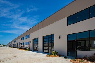 Plus de détails pour 4701 NW Urbandale Dr, Urbandale, IA - Local d'activités à louer