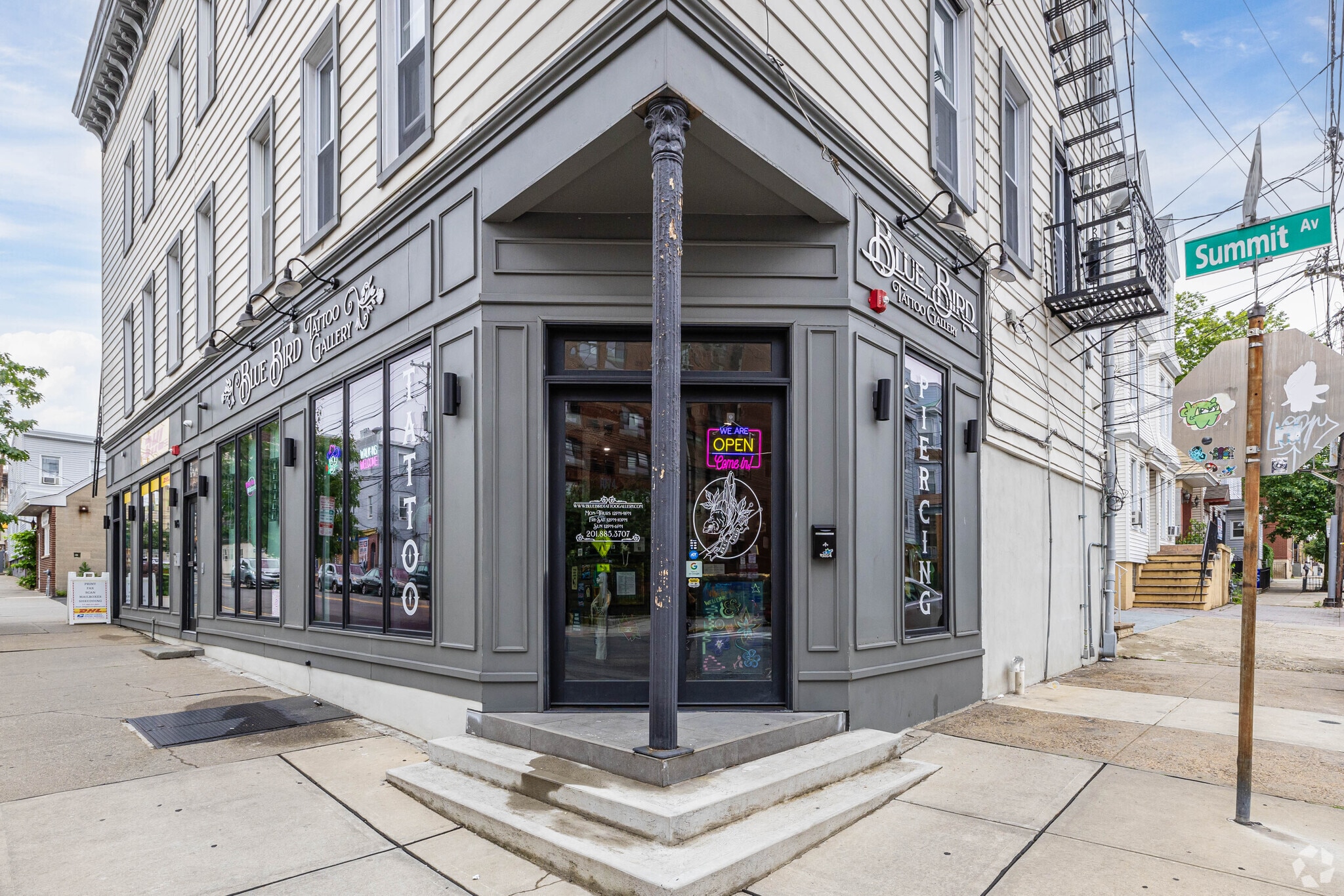 1074 Summit Ave, Jersey City, NJ for sale Primary Photo- Image 1 of 27