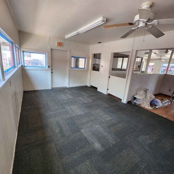 315 E Front St, Tyler, TX for lease - Interior Photo - Image 3 of 7