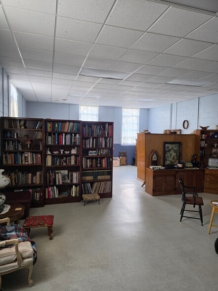 907 N Pierce St, Alma, GA for sale - Building Photo - Image 2 of 17