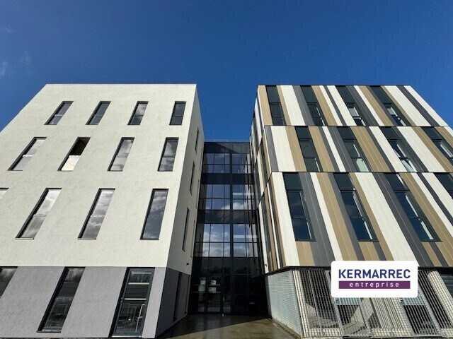 Office in Thorigné-Fouillard for lease - Building Photo - Image 2 of 5