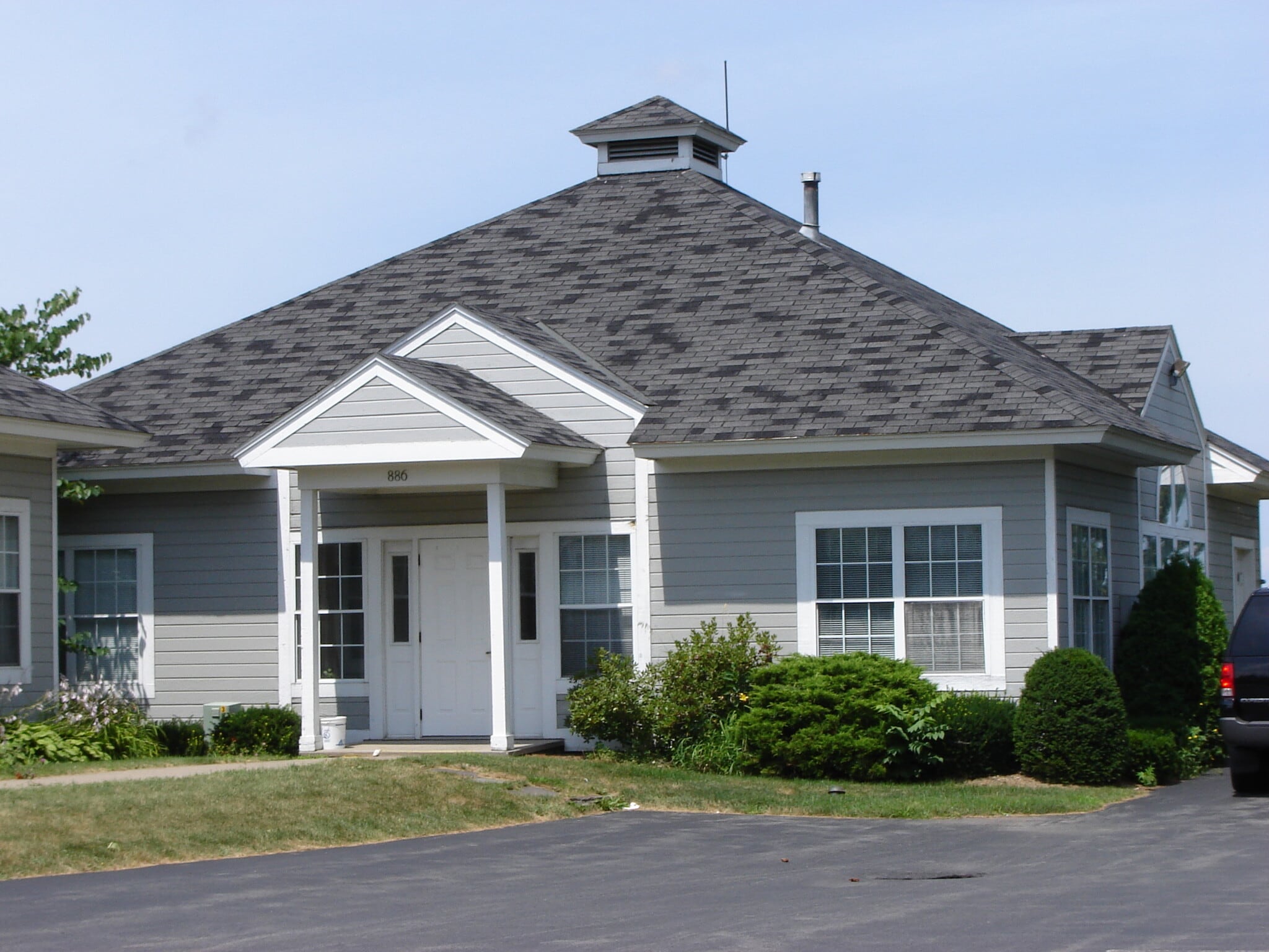 890 E Brighton Ave, Syracuse, NY à louer Photo principale- Image 1 de 6