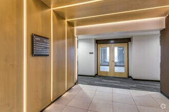 111 E Wisconsin Ave, Milwaukee, WI for lease Interior Photo- Image 2 of 4