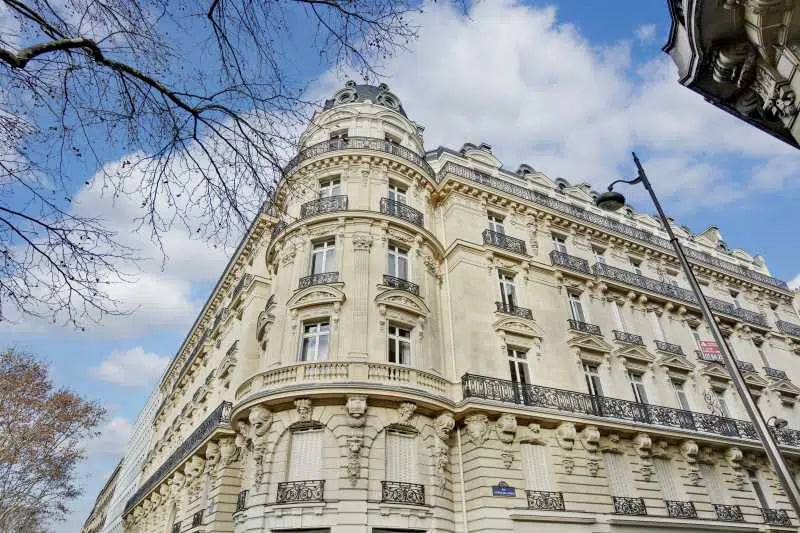 22 Avenue De La Grande Armée, Paris for lease - Building Photo - Image 1 of 6