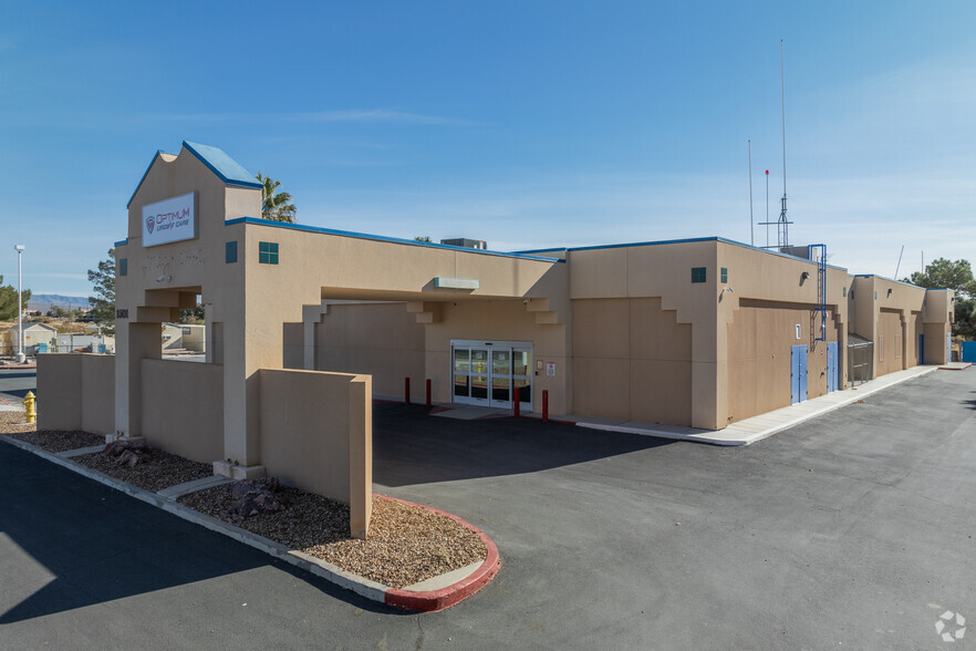 Turnkey Medical Facility with Helipad portfolio of 2 properties for sale on LoopNet.ca - Building Photo - Image 3 of 31