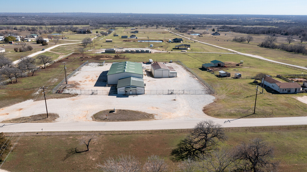 1652 Cuba Rd, Bridgeport, TX à vendre - Photo du b timent - Image 3 de 22