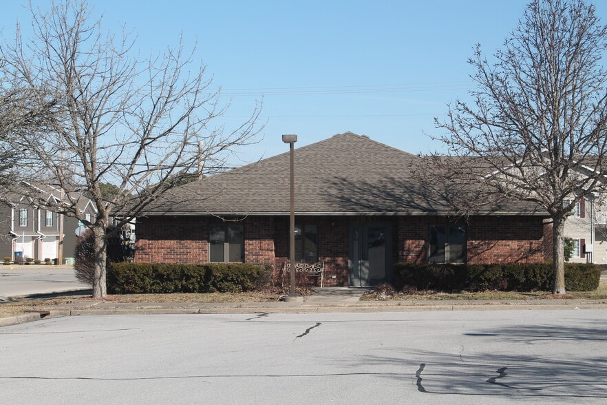 1001 N Beadle Dr, Carbondale, IL for sale - Primary Photo - Image 1 of 1