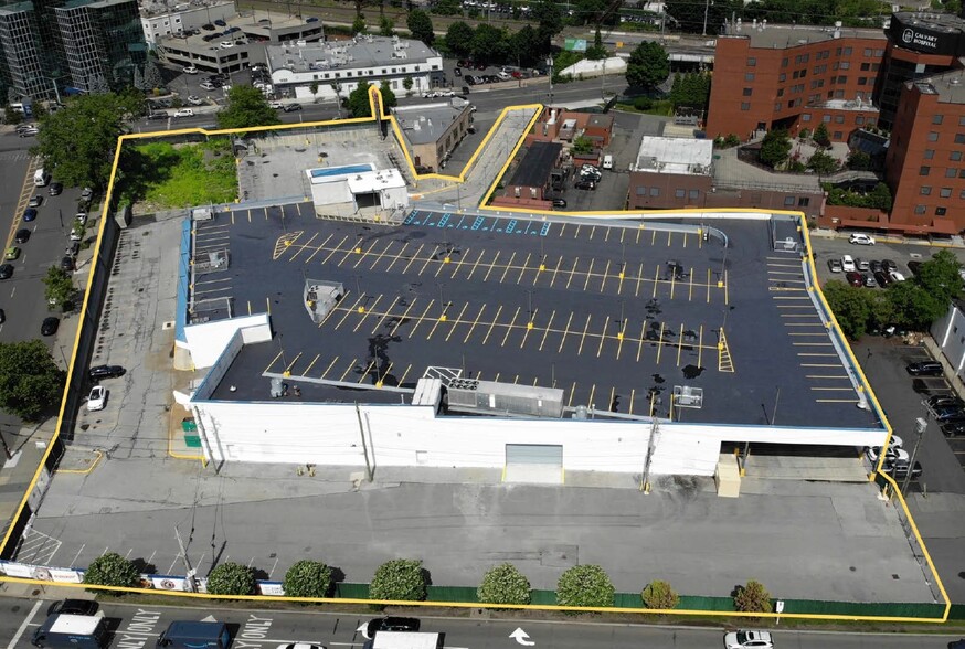 1720 Eastchester Rd, Bronx, NY for lease - Building Photo - Image 2 of 7