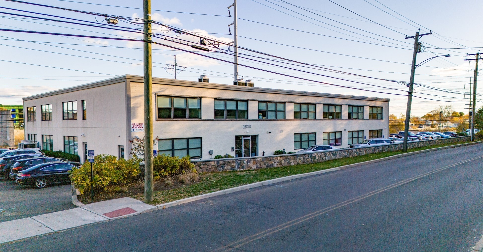 1525 Kings Hwy E, Fairfield, CT for sale Building Photo- Image 1 of 7
