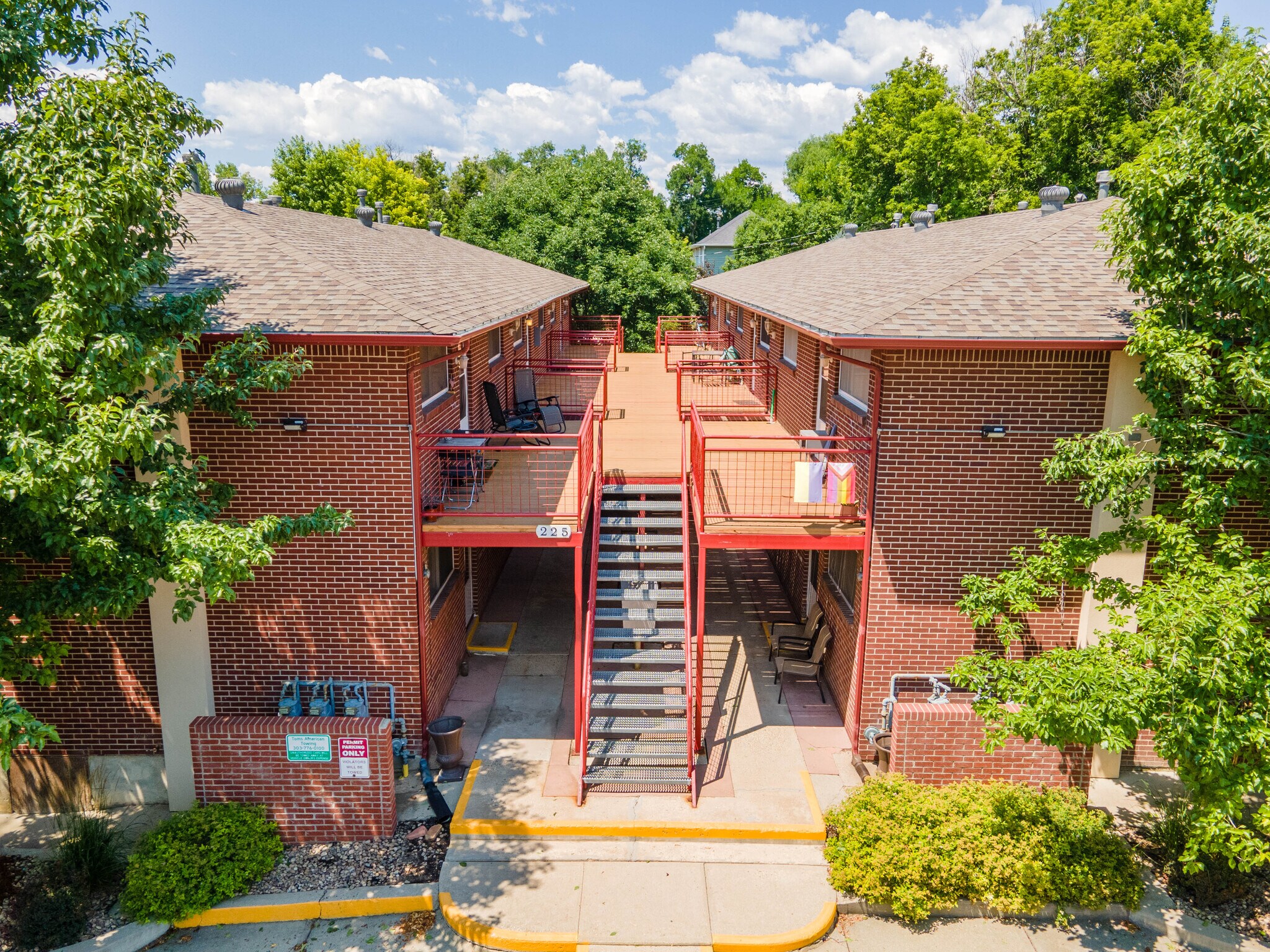 225 Terry St, Longmont, CO à vendre Photo principale- Image 1 de 1