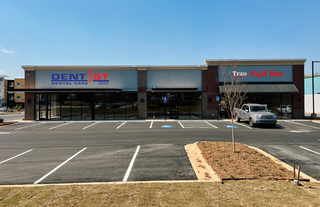 More details for 680 MarketPlace Blvd, Locust Grove, GA - Retail for Lease