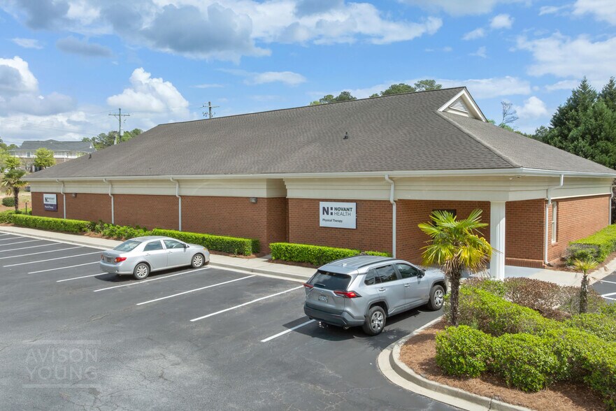 7659 Garners Ferry Rd, Columbia, SC à vendre - Photo du bâtiment - Image 3 de 16