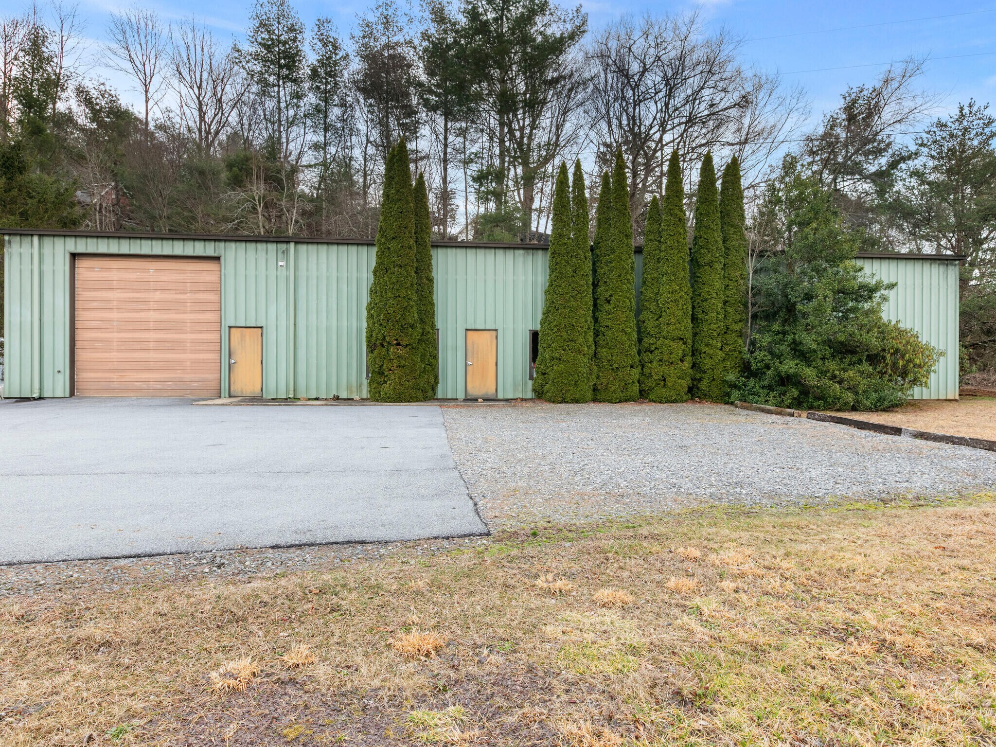 695 NC 9 Hwy, Black Mountain, NC à vendre Photo principale- Image 1 de 31