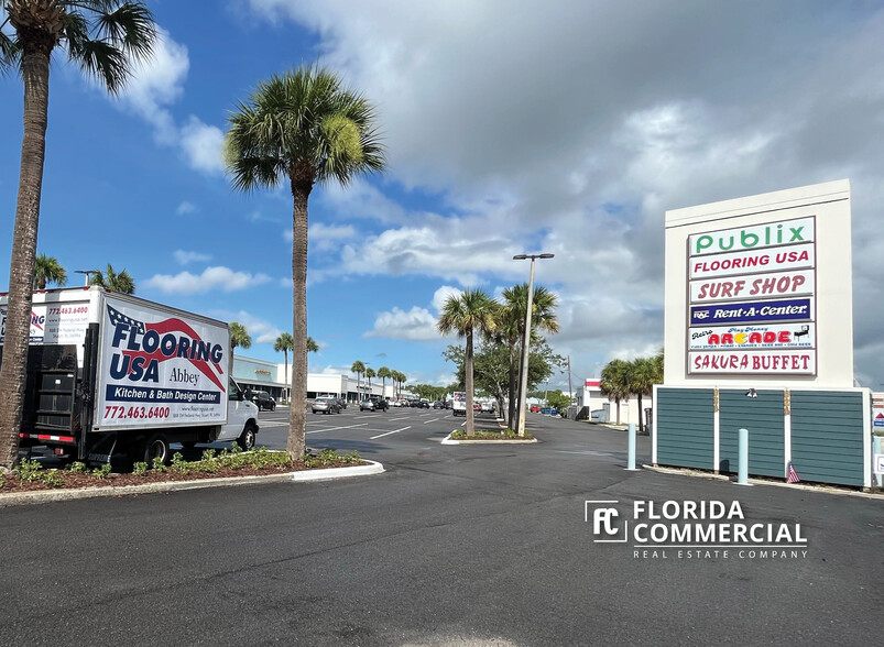 746 SW Federal Hwy, Stuart, FL for lease - Building Photo - Image 2 of 10