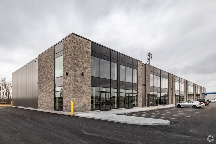 51 Roe St, Carleton Place, ON for sale - Building Photo - Image 1 of 1