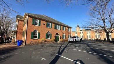 201 Church St SE, Blacksburg, VA à louer Photo du bâtiment- Image 2 de 7