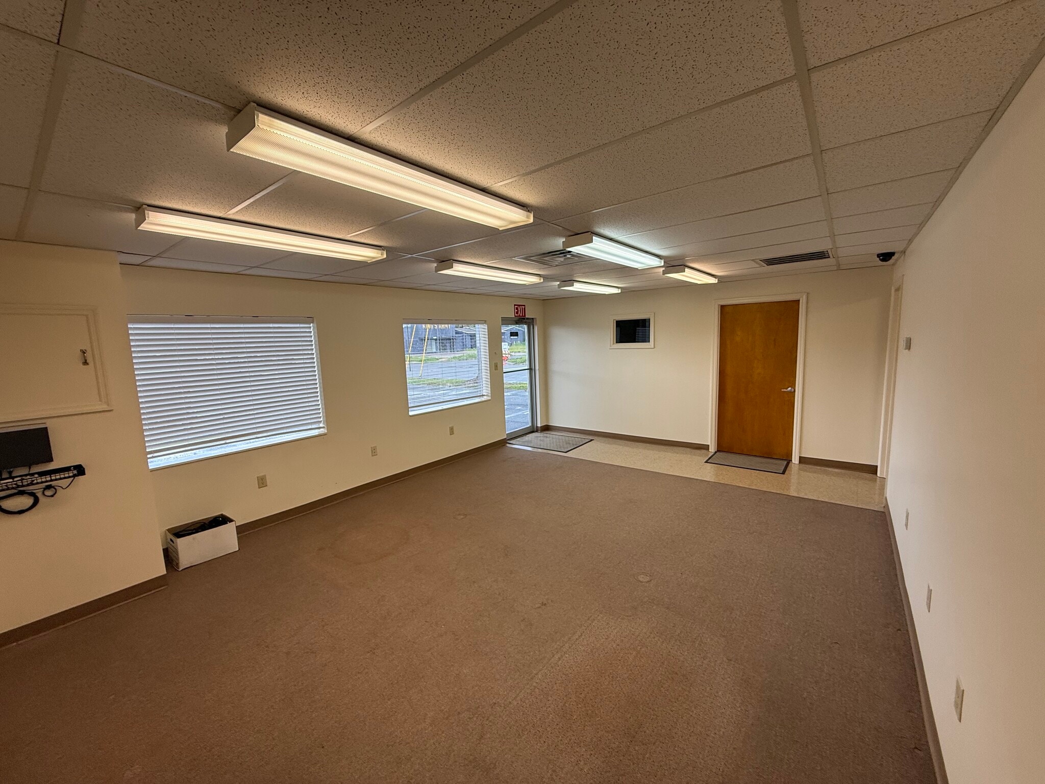 2100-2122 W Central Blvd, Orlando, FL for lease Interior Photo- Image 1 of 4