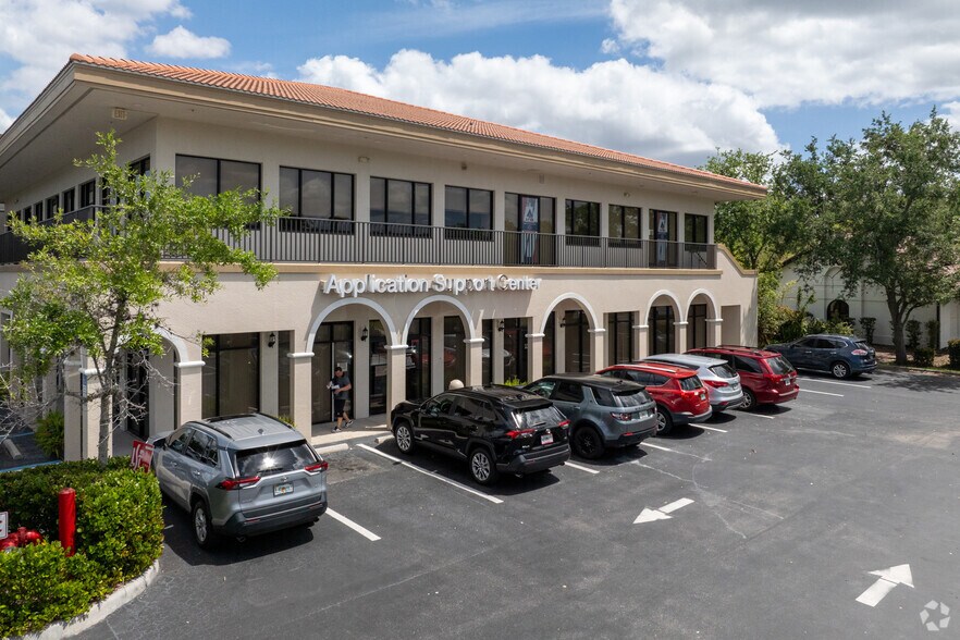 3850-3860 Colonial Blvd, Fort Myers, FL à louer - Photo du bâtiment - Image 3 de 6
