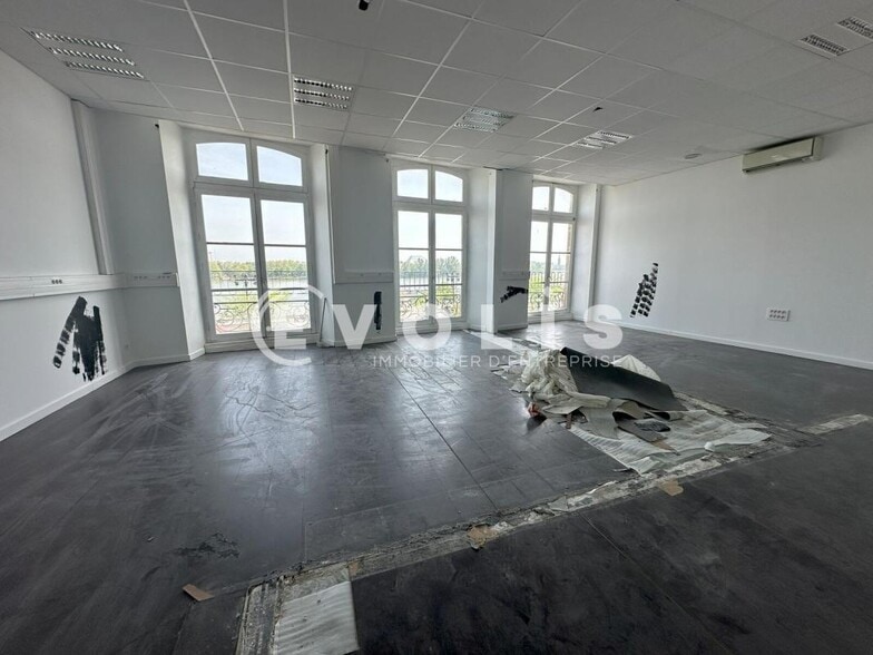 88-89 Quai Des Chartrons, Bordeaux for lease - Interior Photo - Image 2 of 5