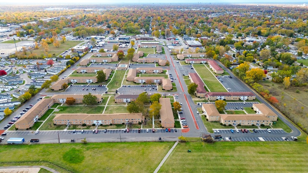 21516 Dequindre Rd, Warren, MI à vendre - Photo du bâtiment - Image 2 de 11