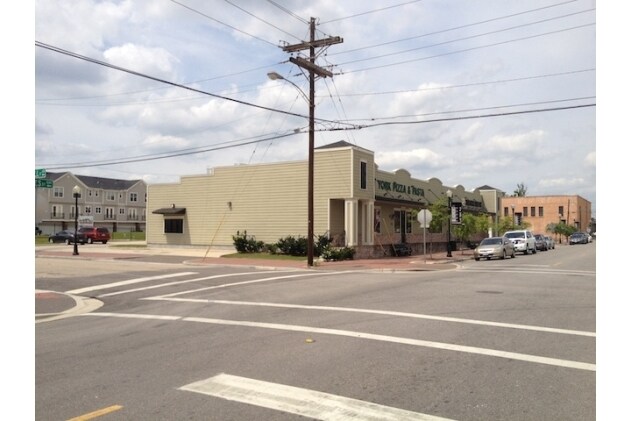 790 Neches, Beaumont, TX à louer - Photo du bâtiment - Image 1 de 7
