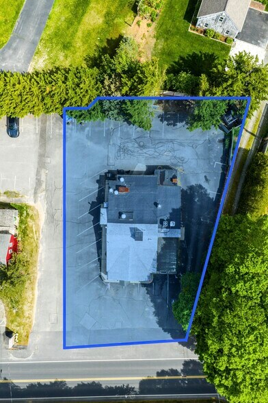 618 Craigville Beach Rd, Centerville, MA à vendre - Photo du bâtiment - Image 3 de 6