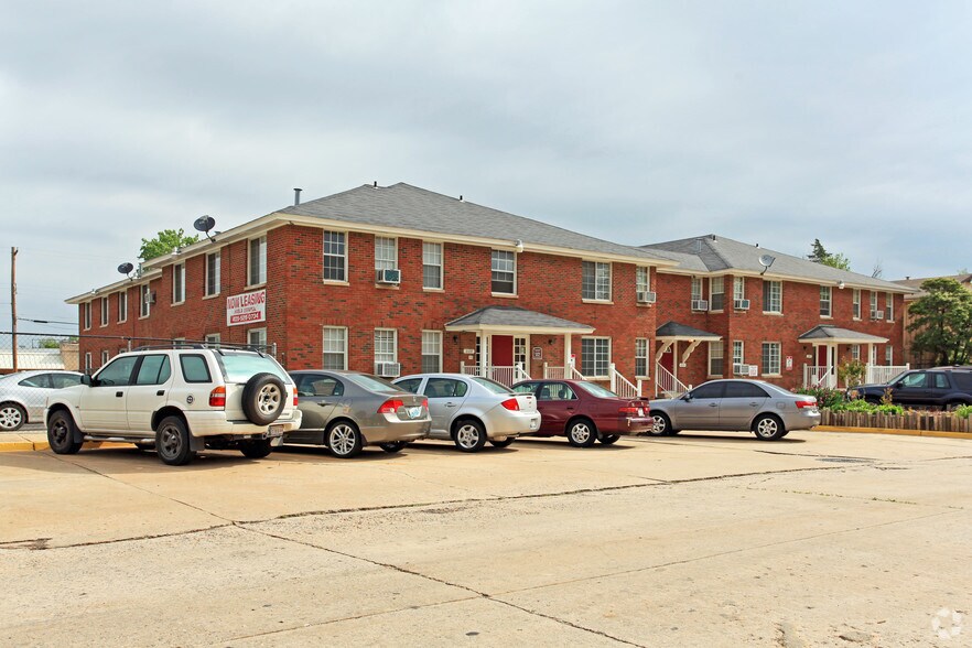 2037 NW 26th St, Oklahoma City, OK à vendre - Photo du bâtiment - Image 3 de 39