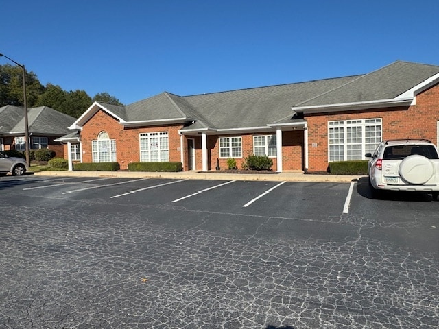 2230 Towne Lake Pky, Woodstock, GA for lease - Building Photo - Image 1 of 14