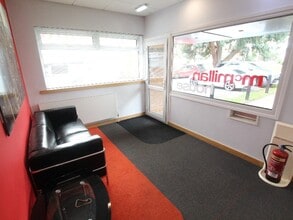 6 Wolfreton Dr, Hull for lease Interior Photo- Image 2 of 6