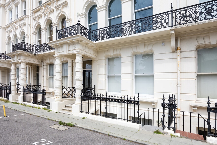 27 Church Rd, Hove à louer - Photo du bâtiment - Image 3 de 3