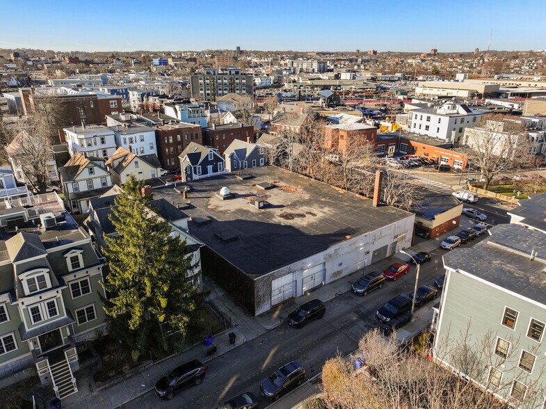1 Mount Vernon St, Dorchester, MA à louer - Photo du bâtiment - Image 1 de 12