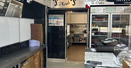 61-63 Westwood Rd, Newmains for lease Interior Photo- Image 2 of 8