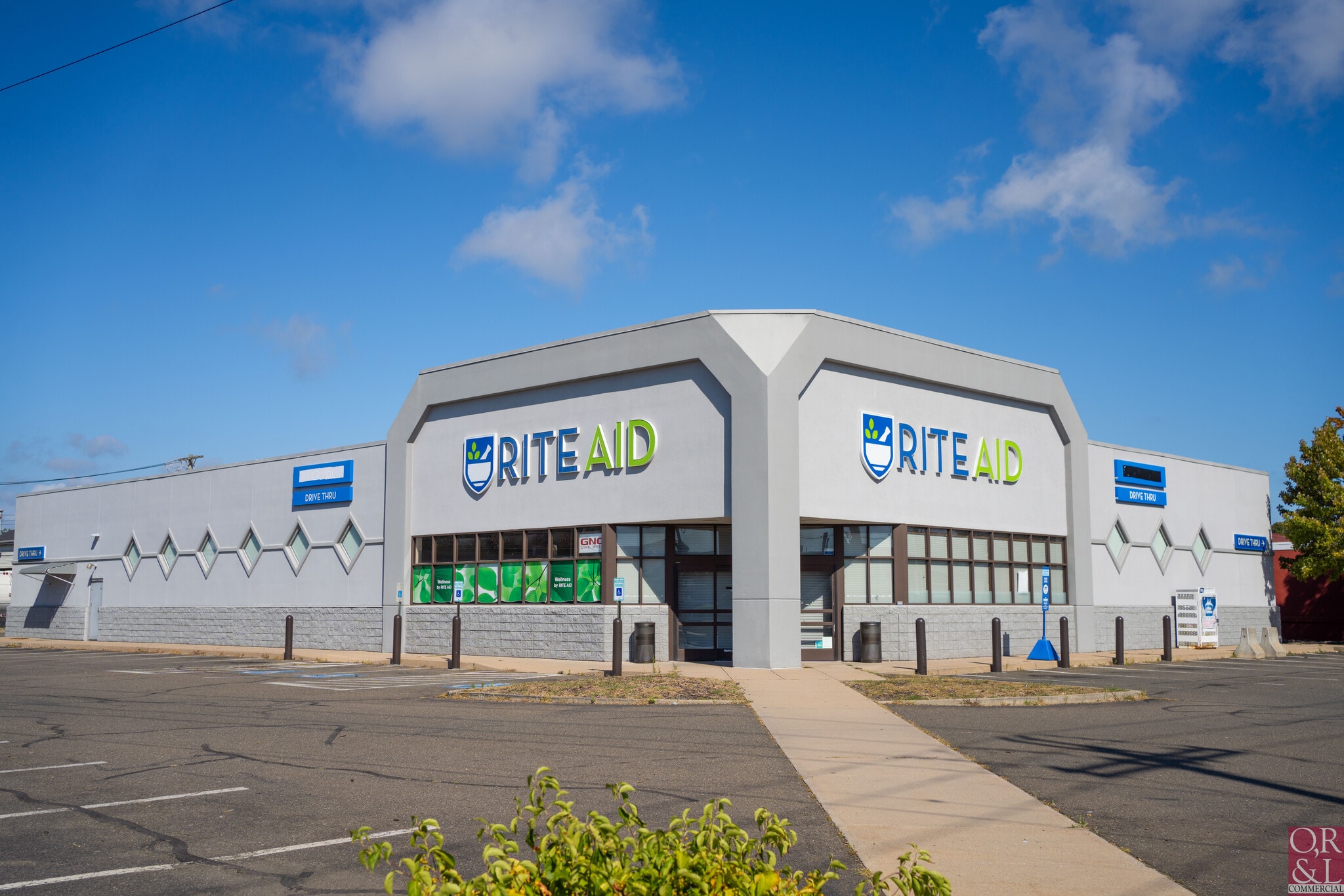 10 Hemingway Ave, East Haven, CT à vendre Photo du bâtiment- Image 1 de 18