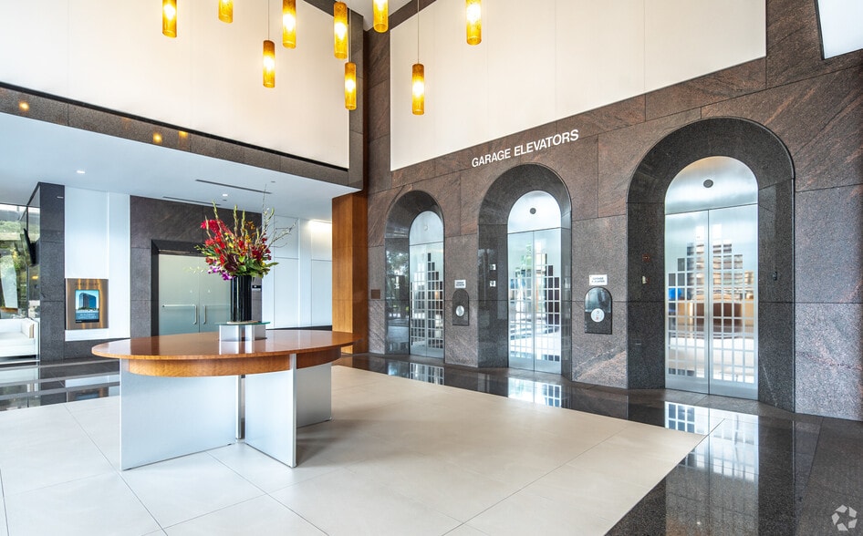 10000 N Central Expy, Dallas, TX for lease - Interior Photo - Image 3 of 32